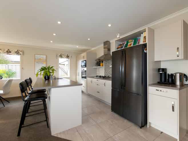 800 Albert Street, Parkvale