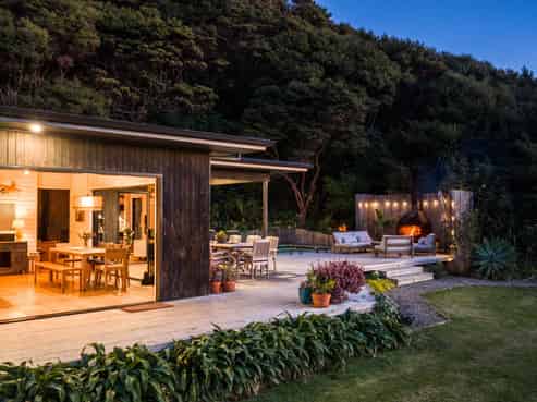 380 Whaanga Road, Raglan
