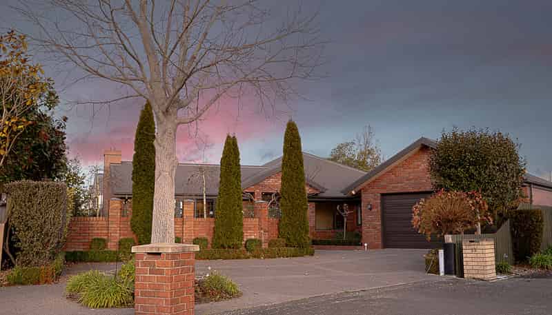 14 Dunmurry Place, CASEBROOK