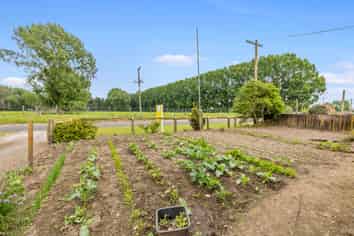 11 Earle Road, Broadlands