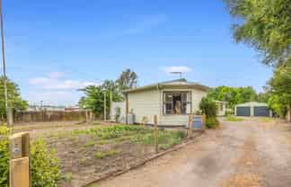 11 Earle Road, Broadlands
