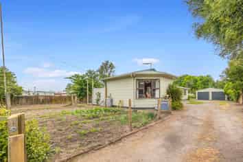 11 Earle Road, Broadlands