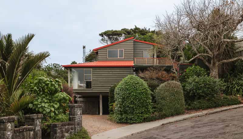 10 Peregrine Place, Birkenhead
