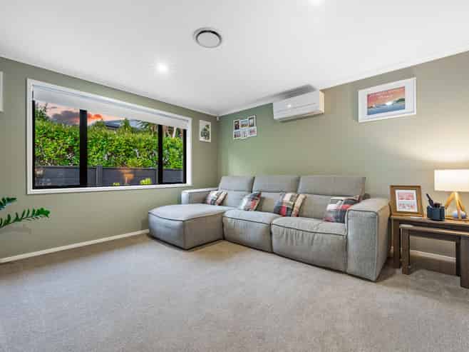 21a Elliot Street, Riverhead