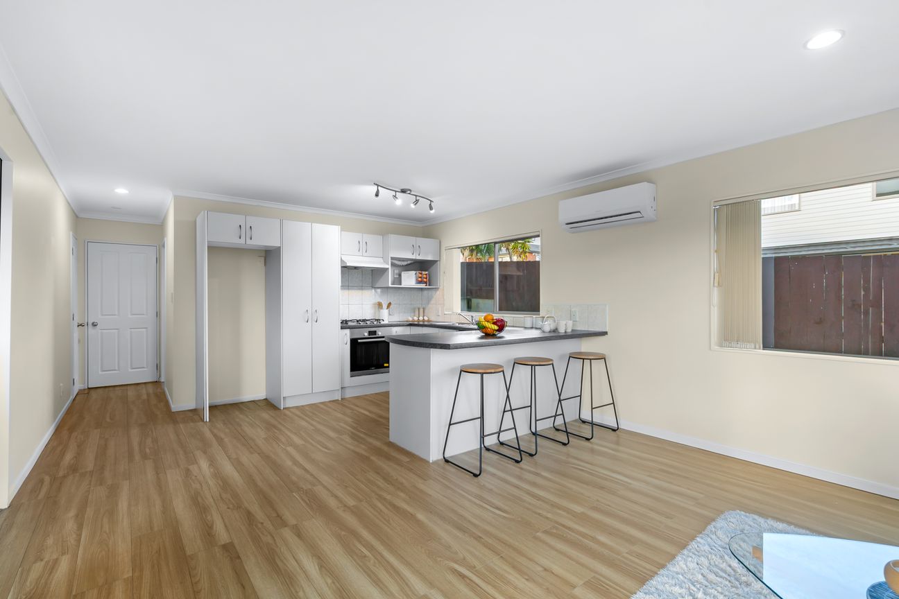 VACANT, REFRESHED AND READY TO SELL! - Ansicht 6