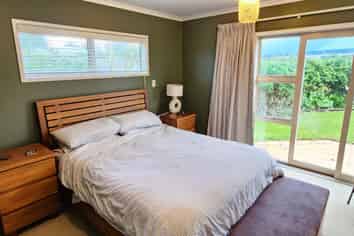 18A Russell Drive, Oakura