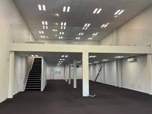Large-format retail opportunity on Cranford Street