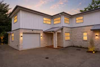 2/11 Marjoriefield Mews, Fitzroy
