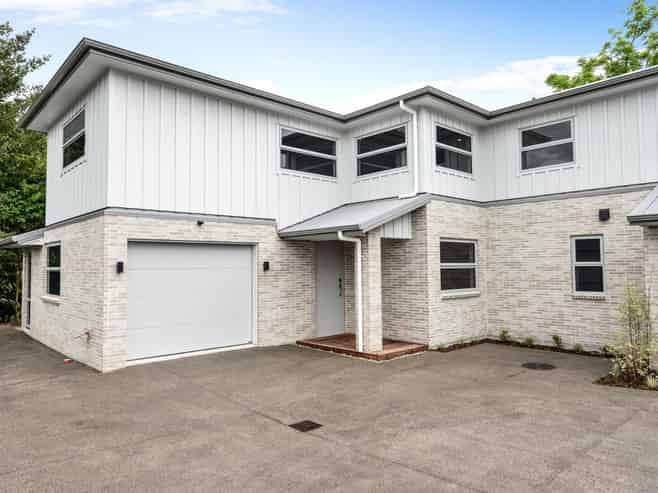 2/11 Marjoriefield Mews, Fitzroy