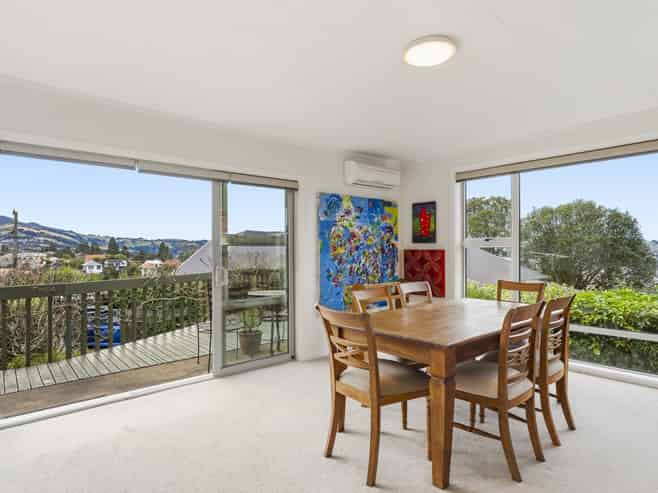 18C Garfield Avenue, Roslyn