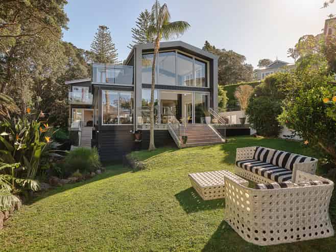 1 Hinemoa Street, Birkenhead