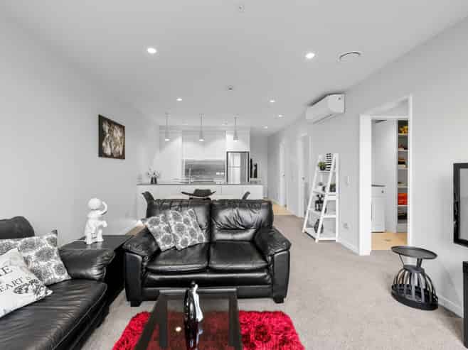 506/4 Bute Road, Browns Bay