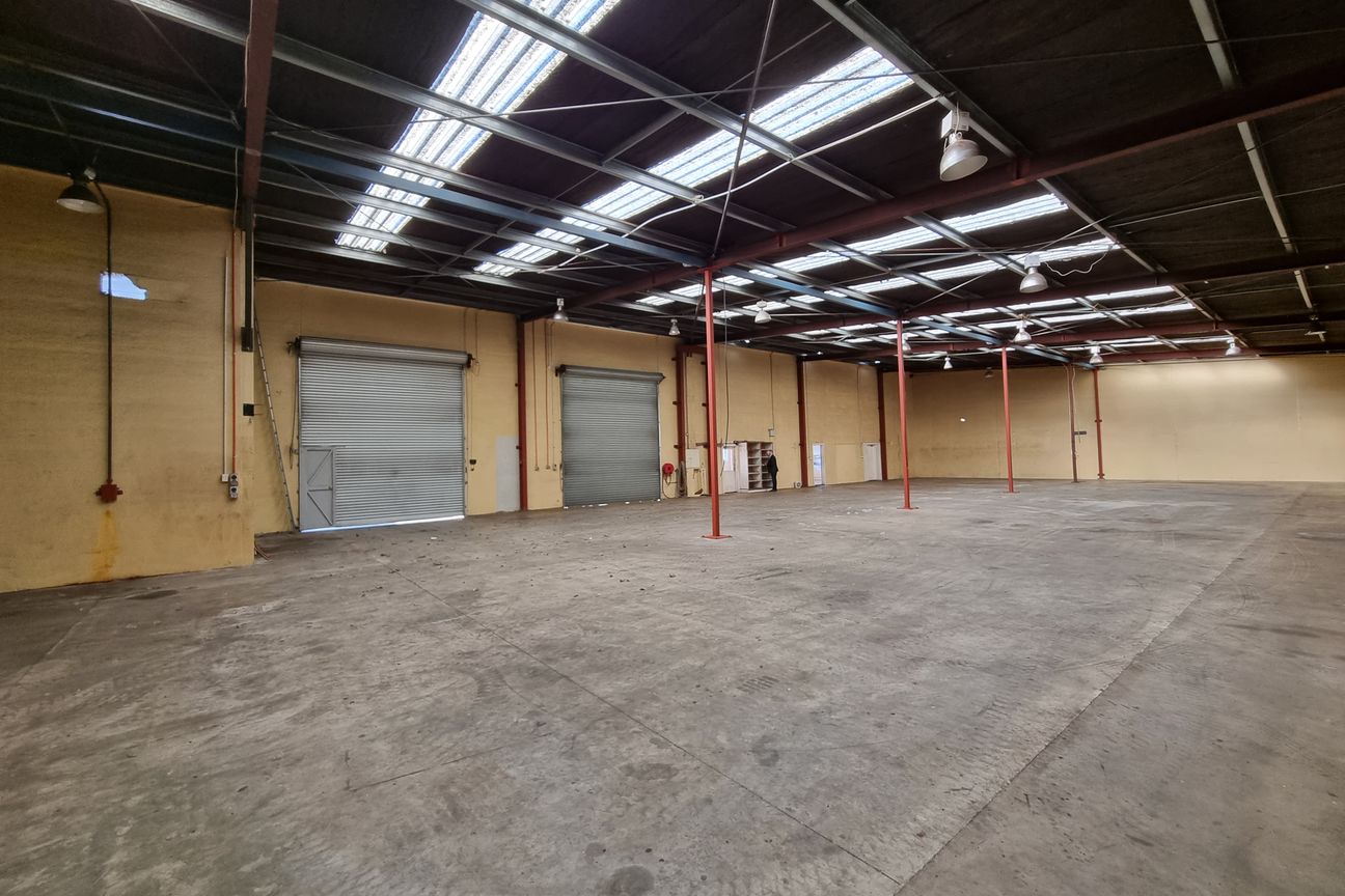 Big Workshop Ready for New Operator - Bild 4