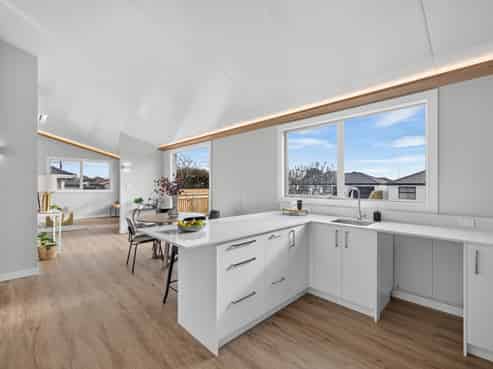 2 Mecca Place, Linwood