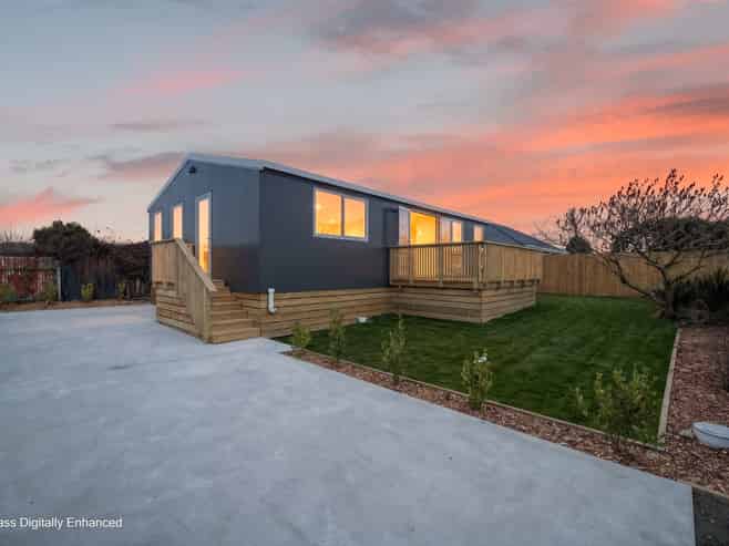 2 Mecca Place, Linwood