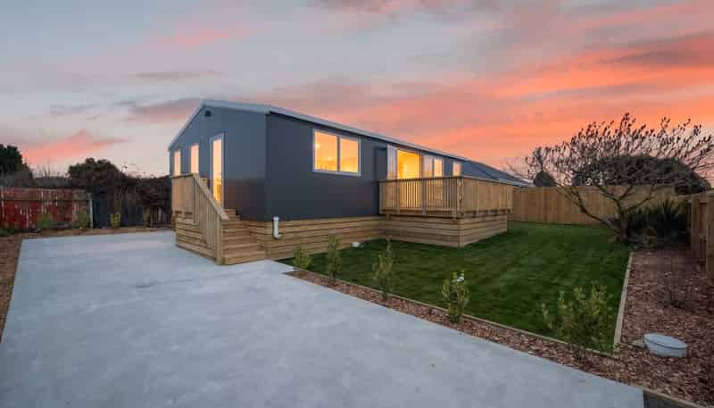 2 Mecca Place, Linwood