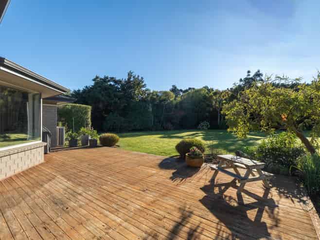 57 Matua Grove, Otatara