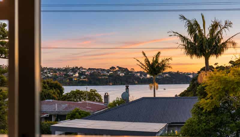 33 Renata Crescent, Te Atatu Peninsula
