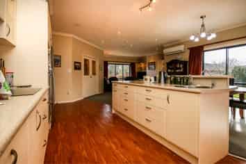 53 Farm Road, Allenton