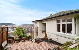 36 Easther Crescent, Kew