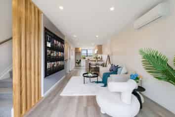 1/36 Longburn Road, Henderson