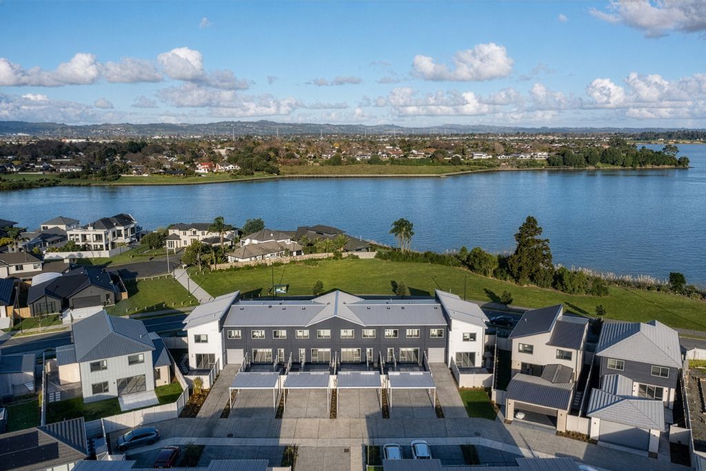 BRAND NEW - PRIME WATERFRONT POSITION - WAIATA SHORES – pohled 2