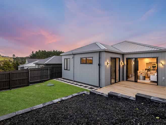 72 Huanui Drive, Orewa