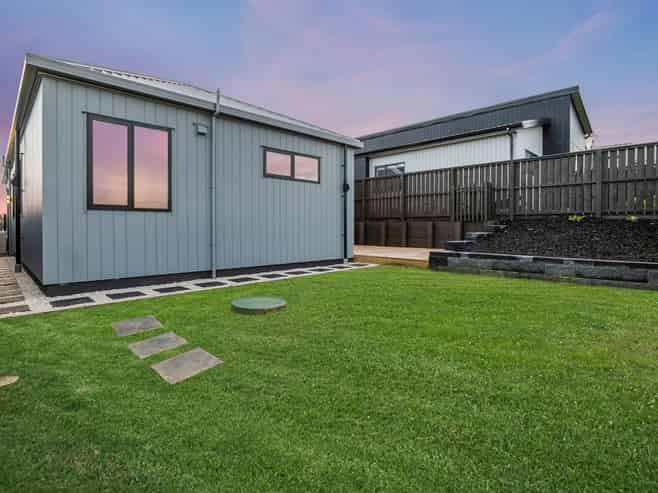 72 Huanui Drive, Orewa