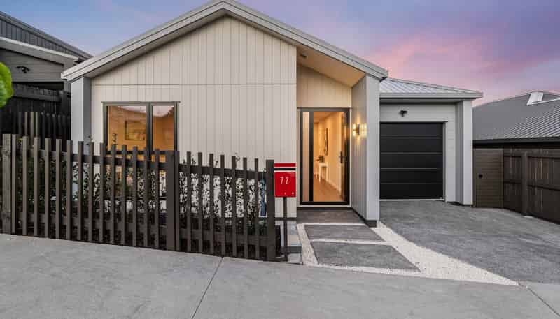 72 Huanui Drive, Orewa