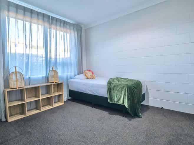 Flat 1/164 Edgeware Road, Edgeware