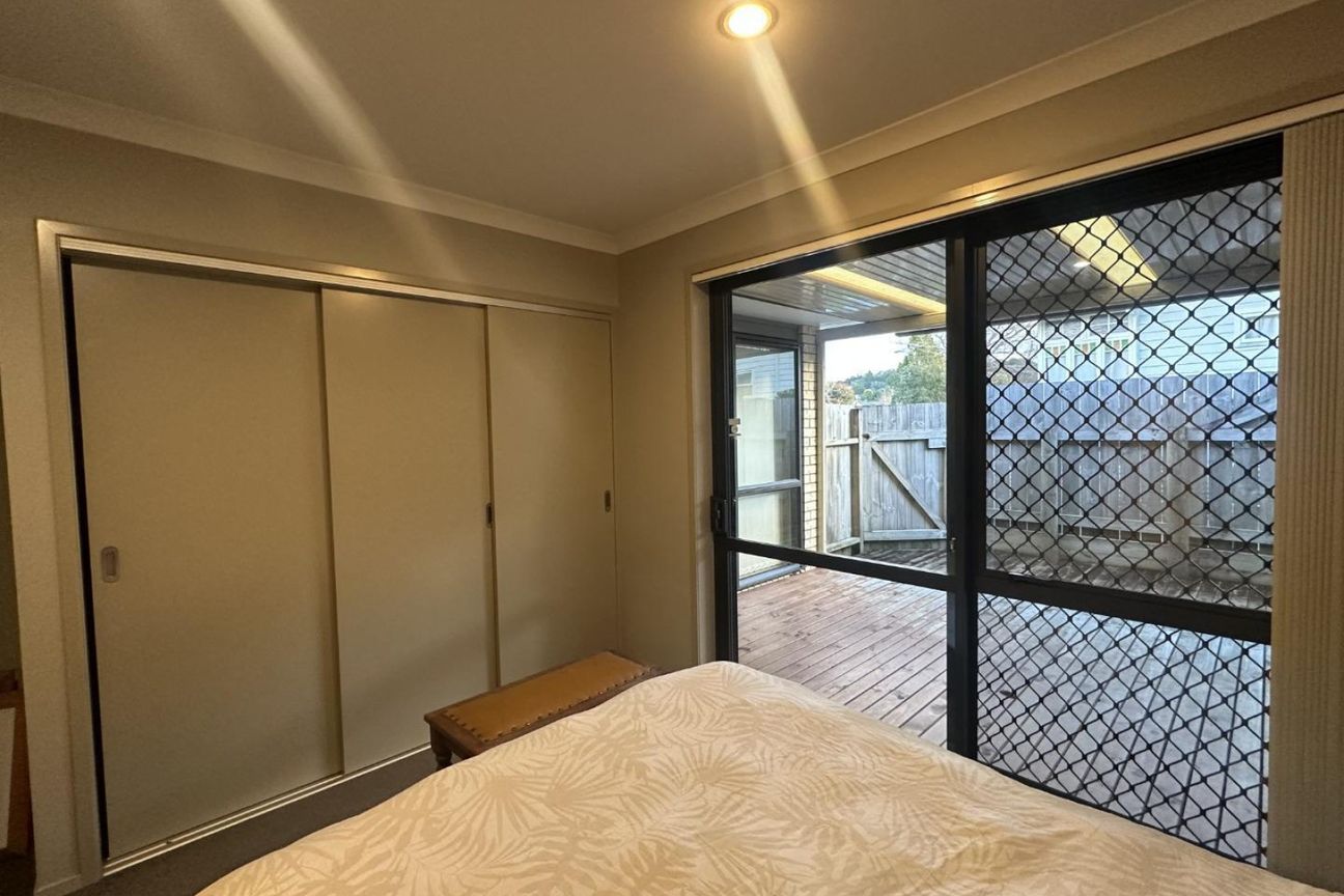 Brick and tile standalone home - Bild 6