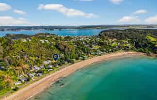 115 Long Beach Road, Russell