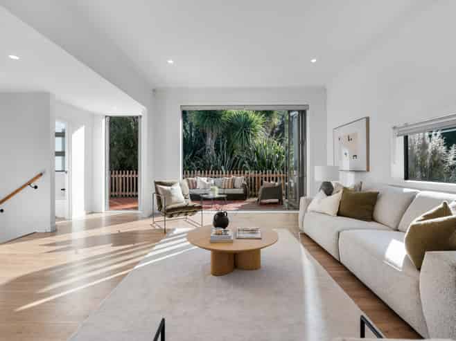 8A Huka Road, Birkenhead