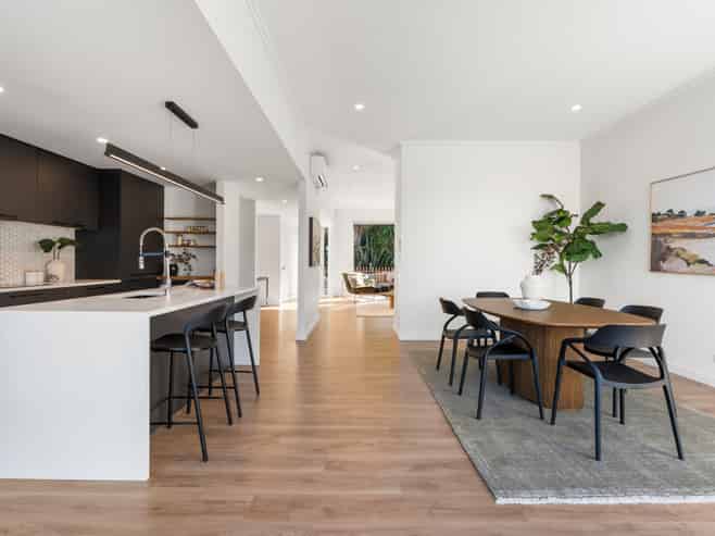 8A Huka Road, Birkenhead