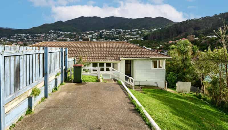 40 Victory Avenue, Karori