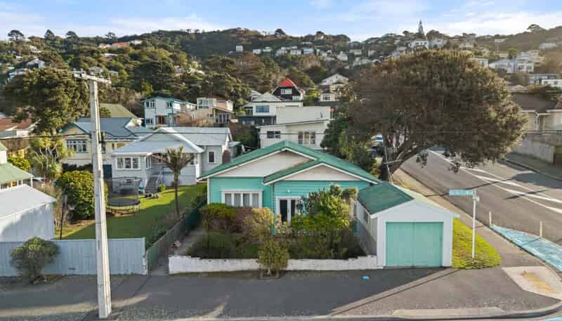 56 Freyberg Street, Lyall Bay