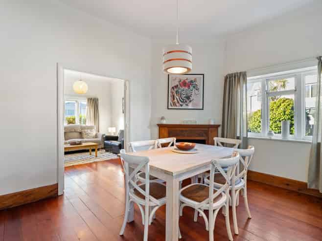 56 Freyberg Street, Lyall Bay