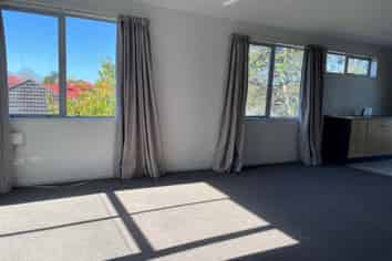 F5/27 Inverness Road, Browns Bay