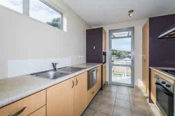 F5/27 Inverness Road, Browns Bay