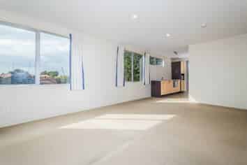 F5/27 Inverness Road, Browns Bay