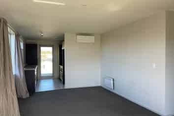 F5/27 Inverness Road, Browns Bay