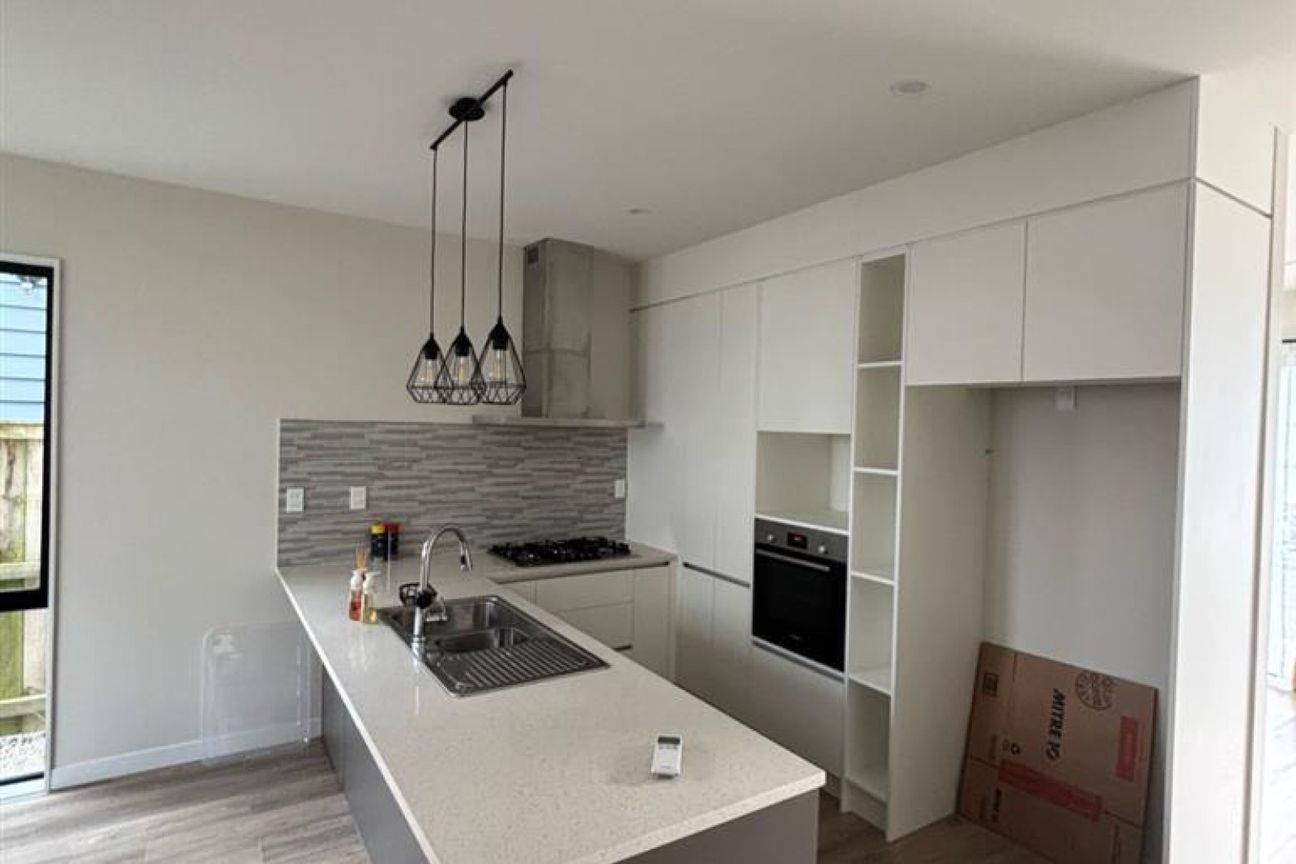 Papakura 3 bedrooms 2 bathrooms family home - Widok 2