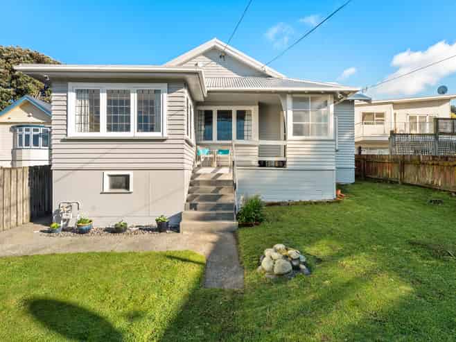 58 Freyberg Street, Lyall Bay