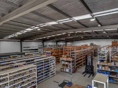 Well positioned industrial in Middleton