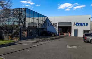 Well positioned industrial in Middleton