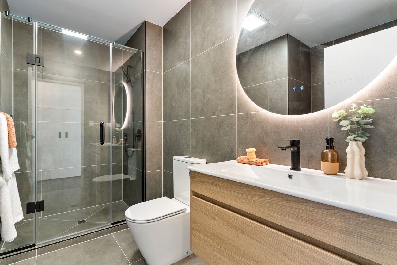 PREMIUM FREEHOLD HOMES - MOVE IN NOW! - Vista 3