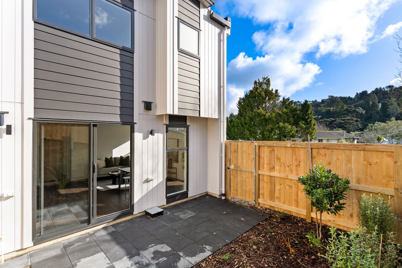 PREMIUM FREEHOLD HOMES - MOVE IN NOW! - Vista 6