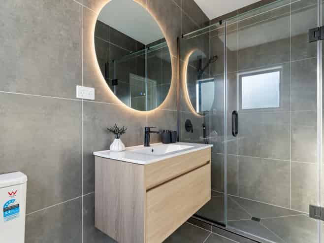 2/6 Embassy Place, Glenfield