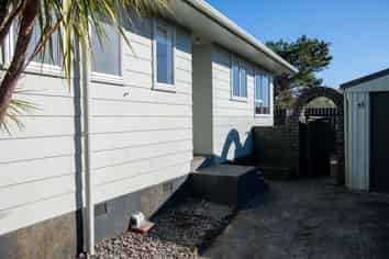 41 Outram Grove, Kelson