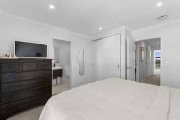 41 Bonnette Road, Flat Bush